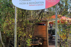 Flamingo-Biergarten-Eingang